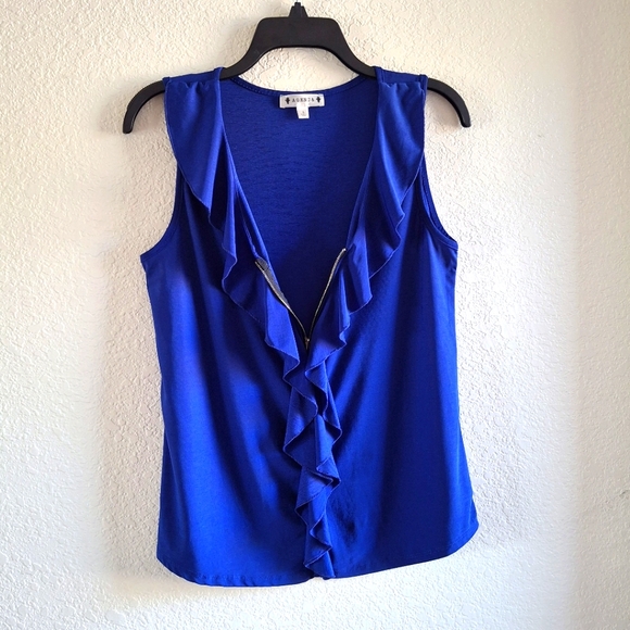 Blue Vneck Ruffle Zip Sleeveless Top Small 🔷️ - Picture 3 of 5